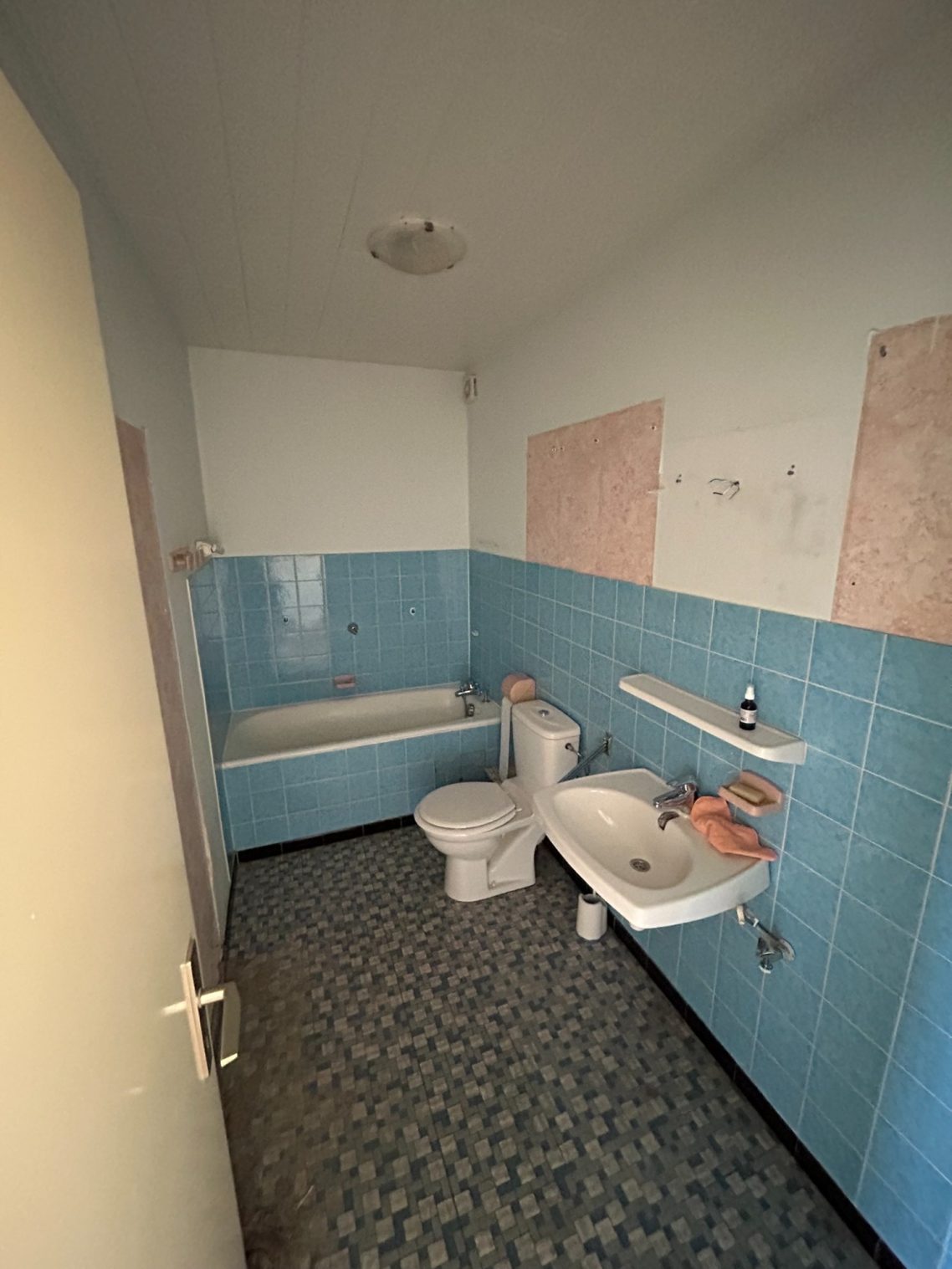 Avant - Rénovation salle de bains