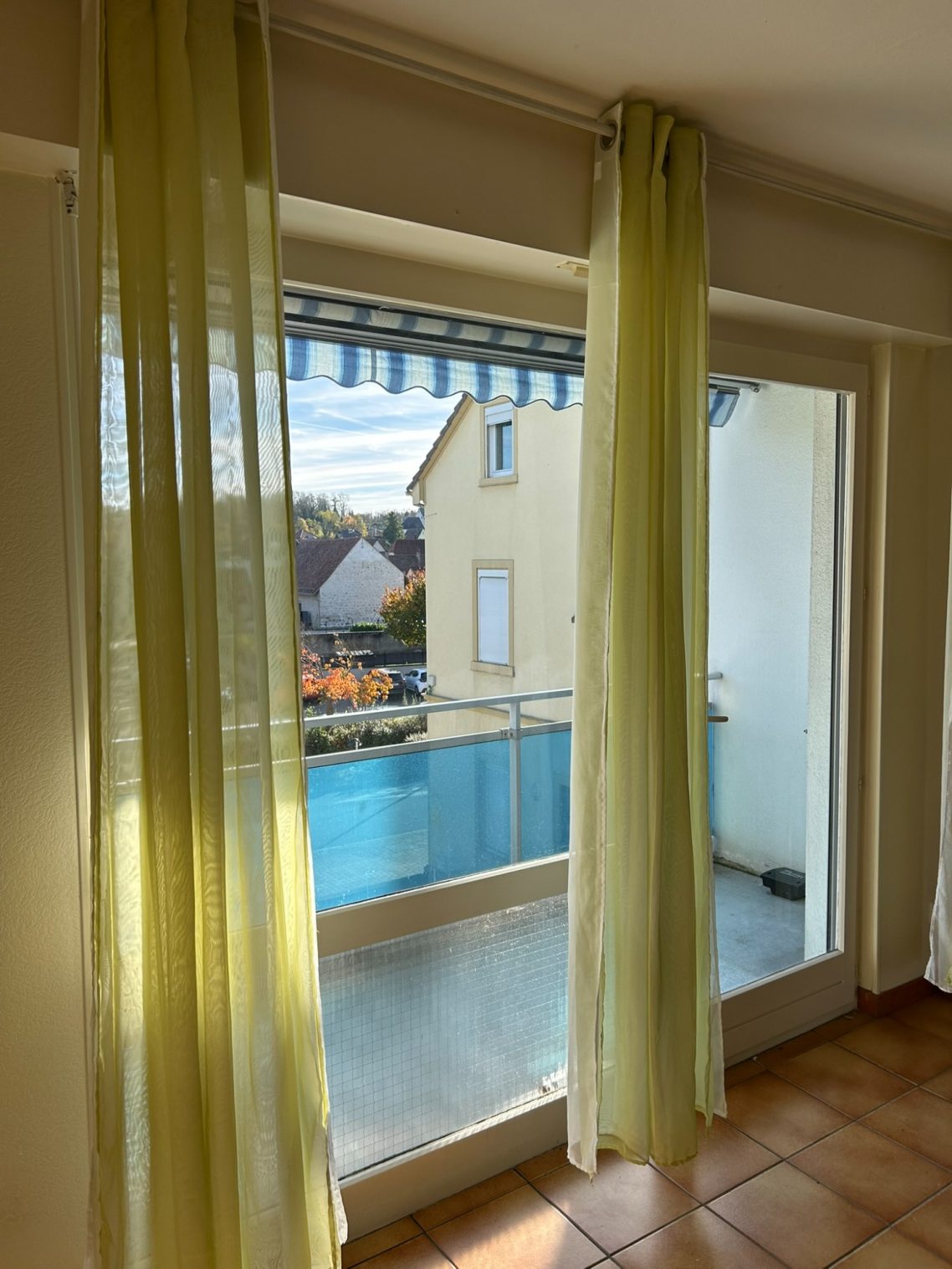 Avant - Remplacement porte-fenêtre du séjour